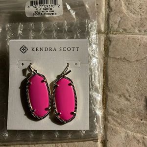 Kendra Scott Elle earrings neon pink